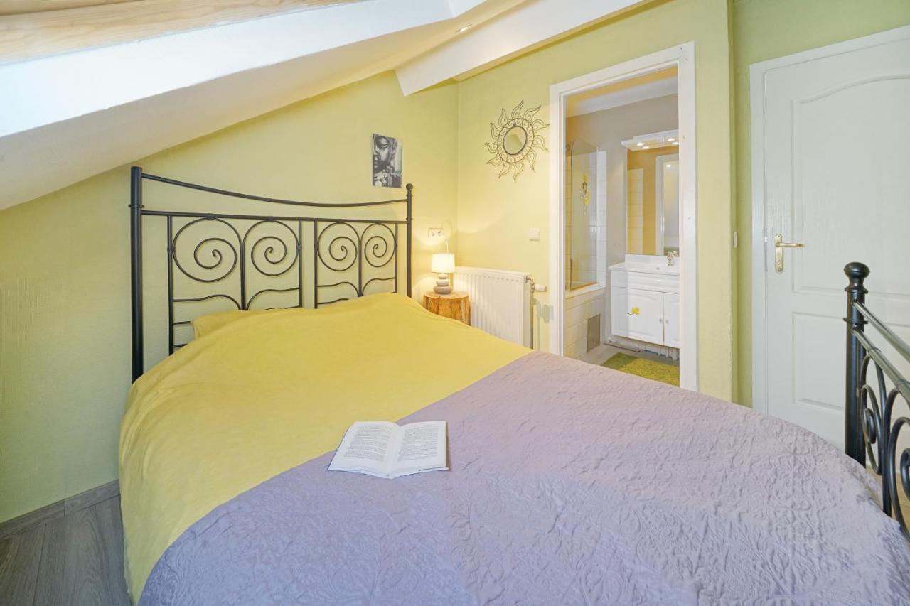 Le Clos Arbore Libramont-Chevigny Bagian luar foto