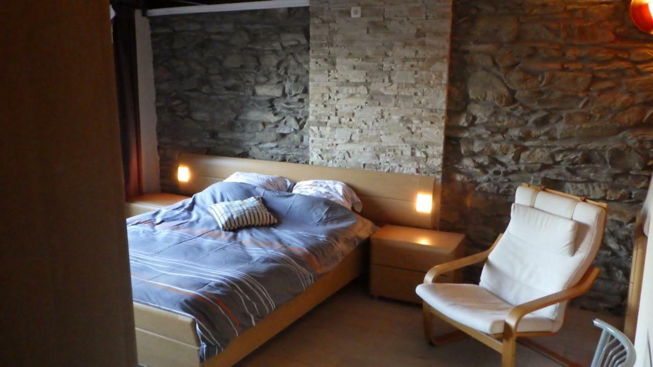 Le Clos Arbore Libramont-Chevigny Bagian luar foto